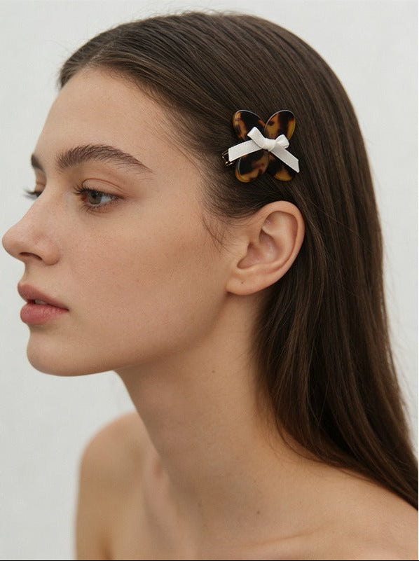 Kusivon Bow Acrylic Hair Clip