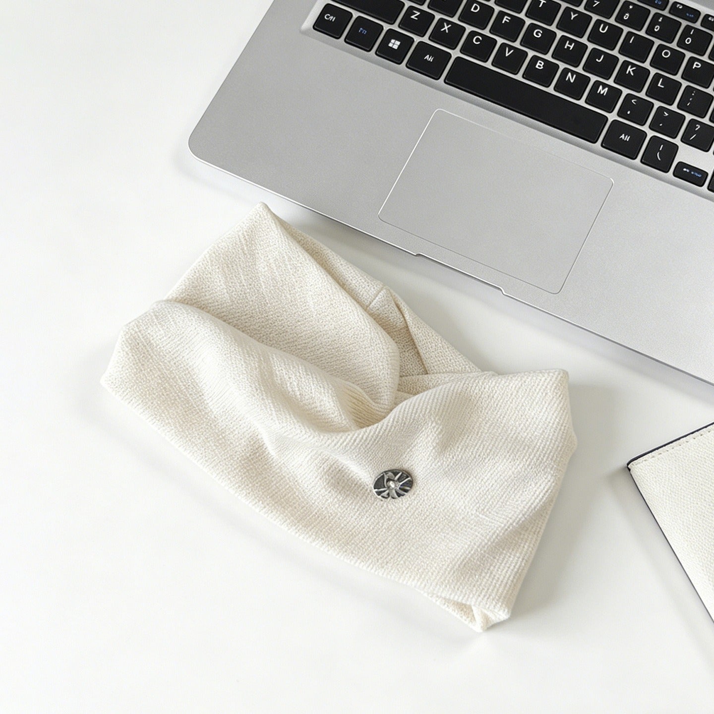 Kusivon Wide Plaid Knitted Headband